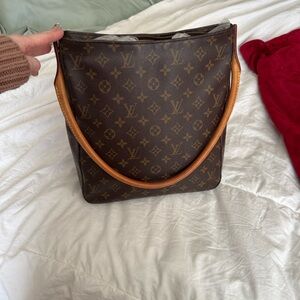 Louis Vuitton Looping GM